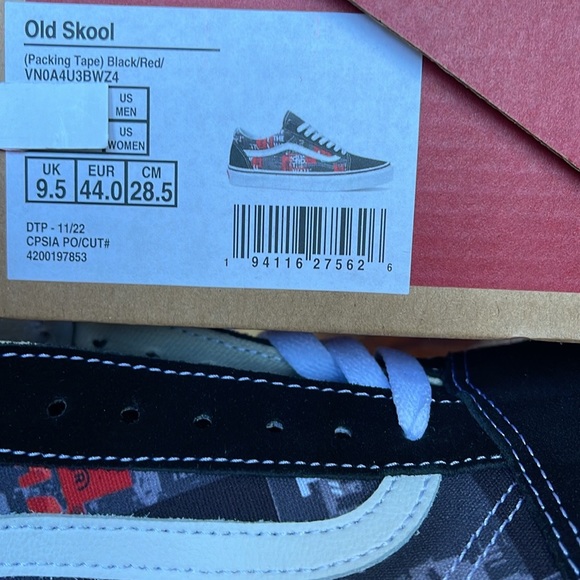 Vans WMNS Old Skool
(Packing Tape) Black/Red/
VN0A4U3BWZ4
Sneakers - Picture 16 of 16